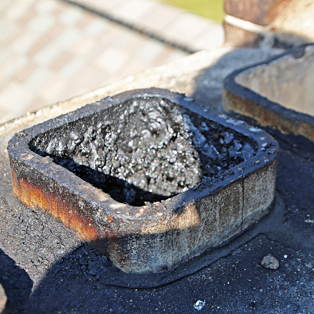 cleaning and removing creosote in chimney in Shawnee KS