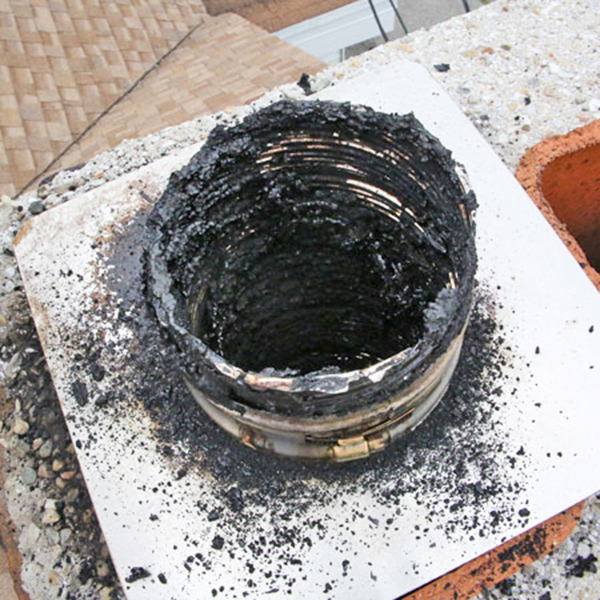 Creosote Buildup In Chimney Liner|